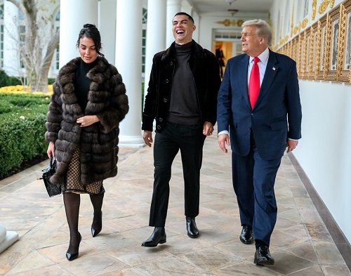 لقاء غير مسبوق.. كريستيانو رونالدو في قلب السياسة العالمية من بوابة البيت الأبيض