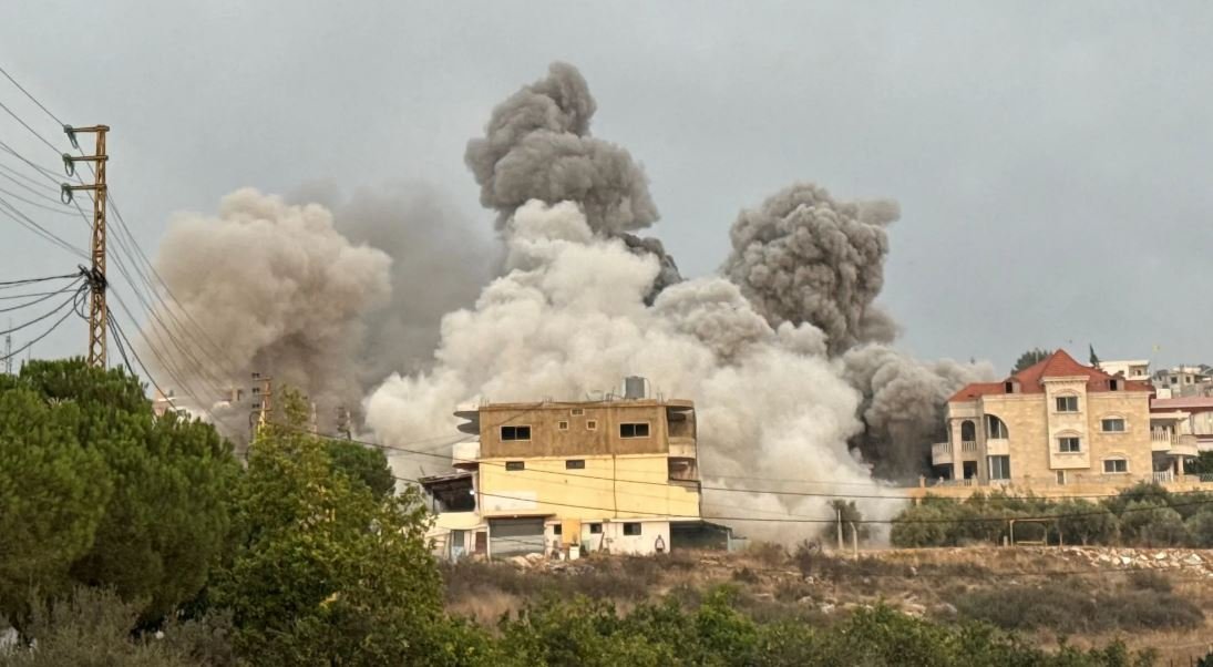 إسرائيل تشن غارات على حزب الله