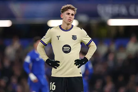 برشلونة يعلن مدة غياب فيرمين لوبيز بعد الاصابه في مباراة تشيلسي