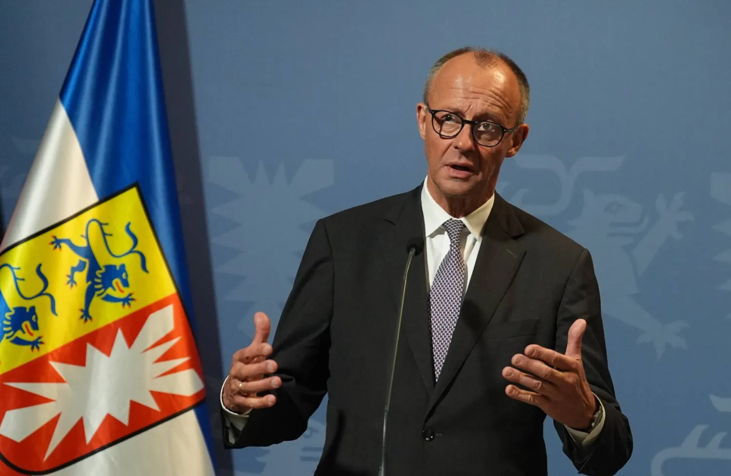 ألمانيا تدعو لإعادة اللاجئين السوريين وترحيل الرافضين بدعوى انتهاء الحرب