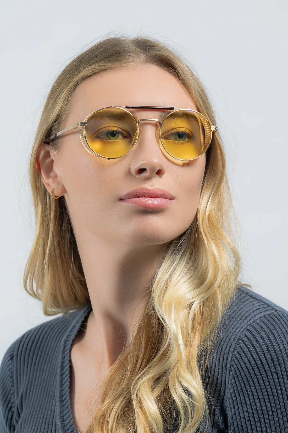 نظارات ألعاب إلكترونية بتصميم مدهش| «ريبر» تجلب عالم بوردرلاندز 4 إلى الواقع 