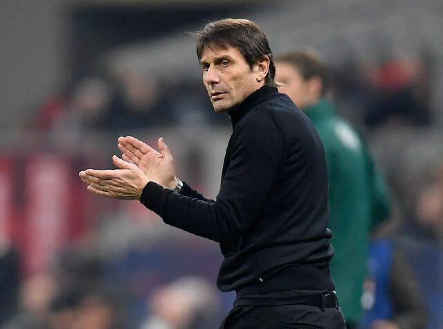 تحركات مفاجئة من كريستال بالاس ونوايا جديدة لبرشلونة وصراع مانشستر يشتعل على موهبة عالمية