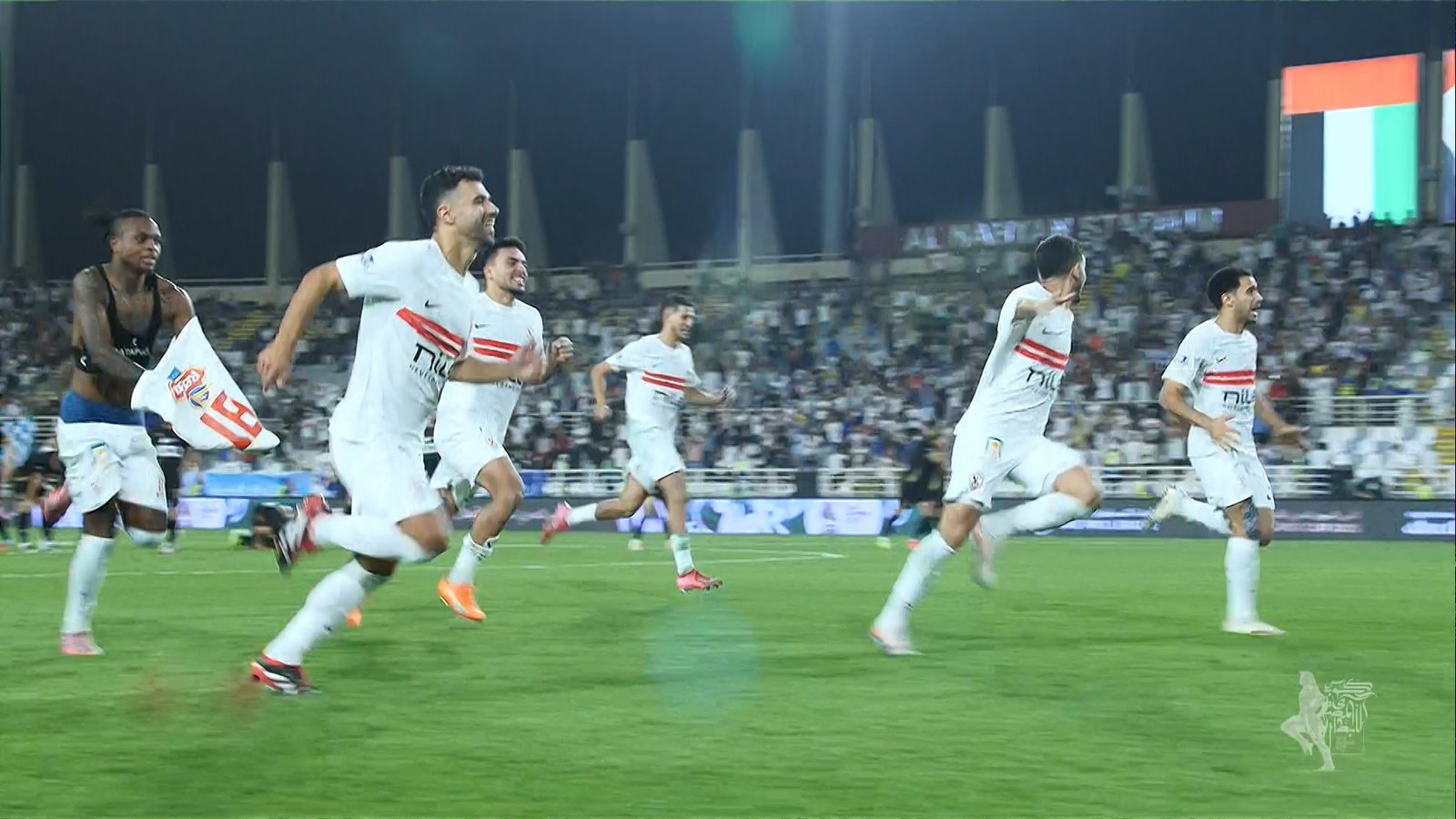 الزمالك يعبر بيراميدز بركلات الترجيح ويضرب موعدًا ناريًا مع الأهلي في نهائي كأس السوبر المصري