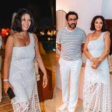 أحمد حلمي يحتفل بعيد ميلاد منى زكي على أنغام "أنتَ عمري"