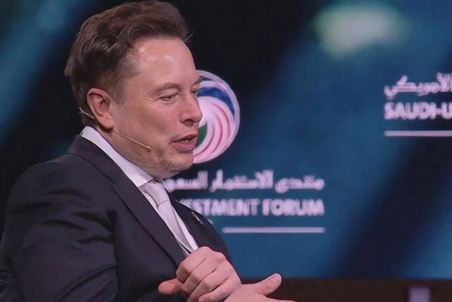 ماسك: الذكاء الاصطناعي قد يجعل الجميع أثرياء والوظائف قد تصبح «اختيارية»