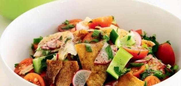 طريقة عمل الفتوش.. نكهة شامية أصيلة تجمع البساطة والمذاق