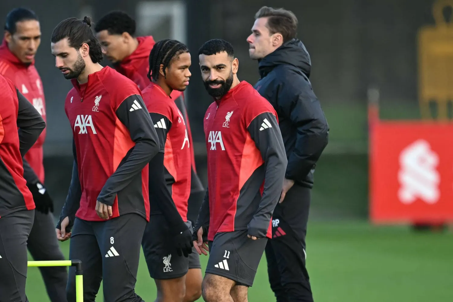 مستقبل محمد صلاح يقترب من الحسم.. وكيل النجم المصري يحدد وجهتين فقط ويغلق باب أوروبا
