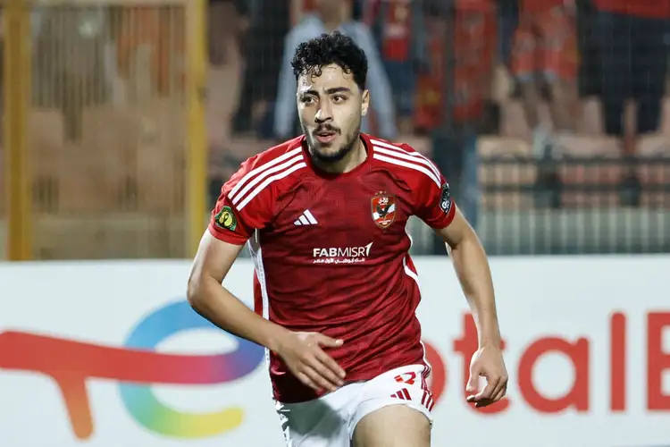 جدل في كأس العرب.. كواليس مخطط غامض لتمثيله منتخب السعودية وقميص "موفاسا" يشعل الجدل