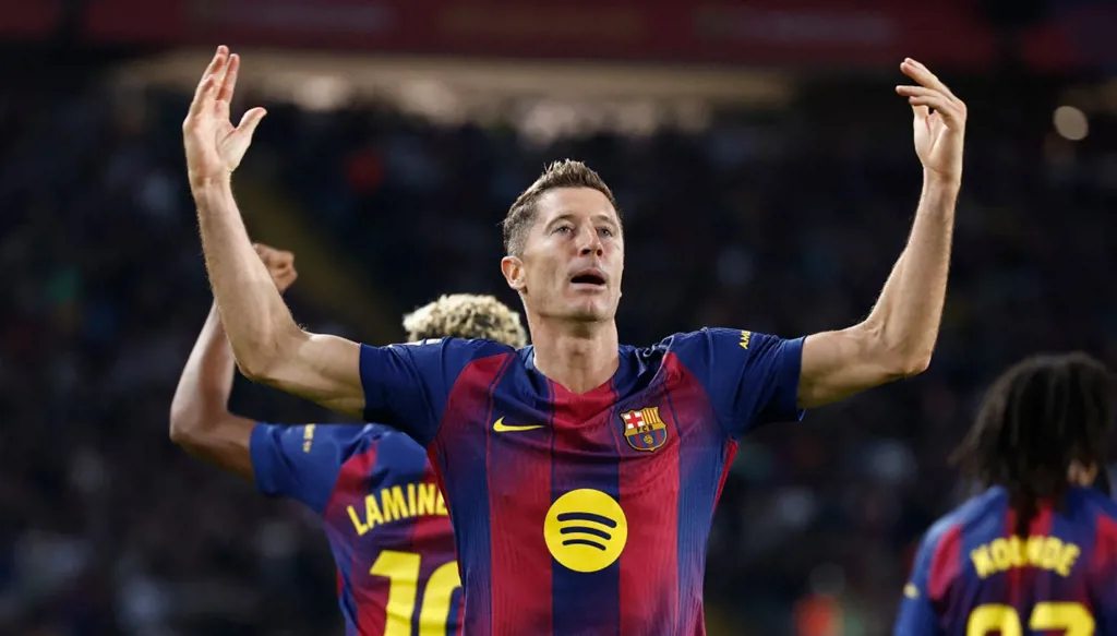 ليفاندوفسكي على أبواب أميركا.. محادثات متقدمة قد تنهي رحلة المهاجم البولندي في برشلونة