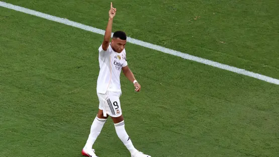 مبابي يقترب من تحطيم أحد أكثر أرقام رونالدو صمودًا في تاريخ ريال مدريد