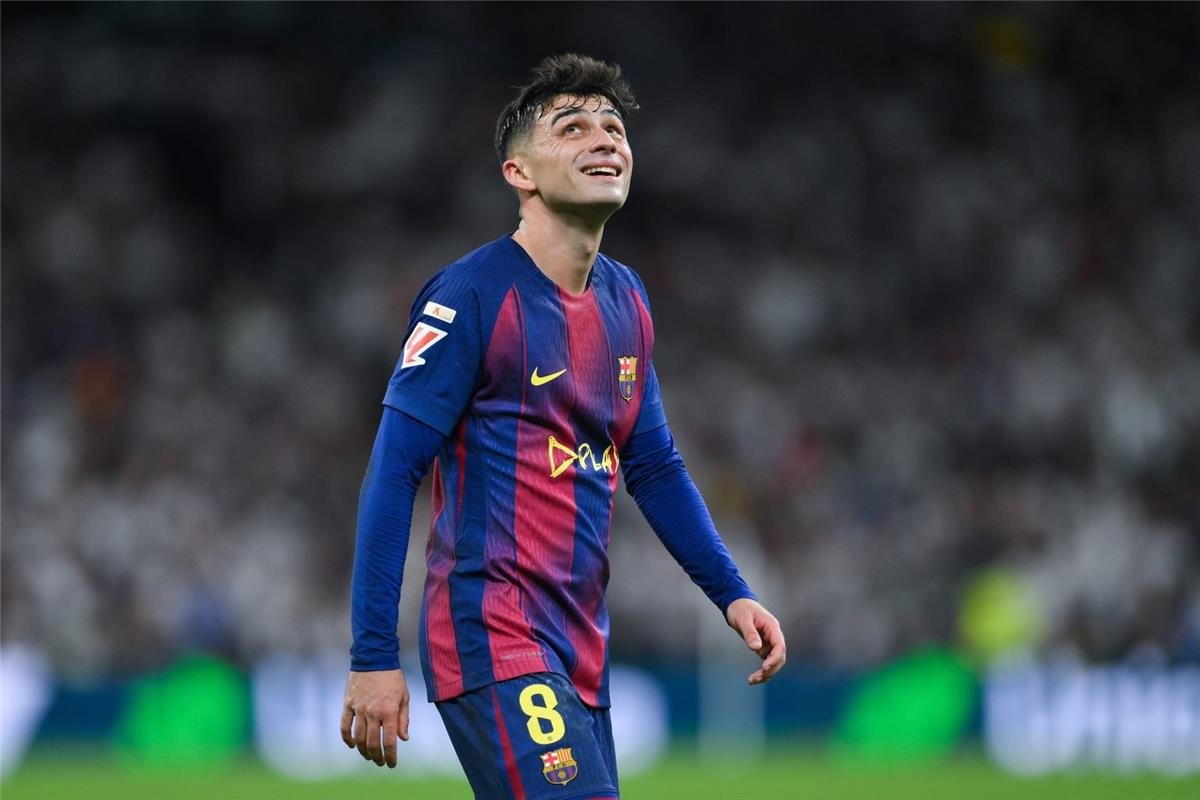 قلق في برشلونة قبل مواجهة فياريال.. اختبار طبي يحدد مصير بيدري