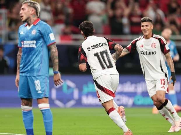 فلامنجو يضرب موعداً نارياً مع بيراميدز في كأس القارات بعد فوز مثير على كروز أزول