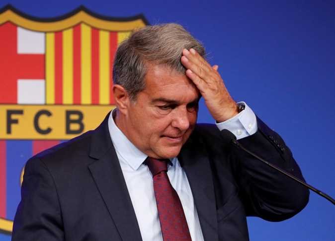 عرض سعودي يهز عالم كرة القدم: هل يقترب برشلونة من أكبر صفقة استحواذ في تاريخه؟