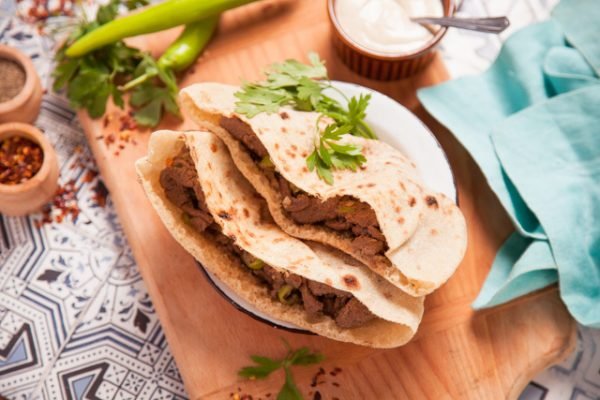 الكبدة بالجبن على الطريقة السعودية.. وصفة تقليدية بنكهات غنية