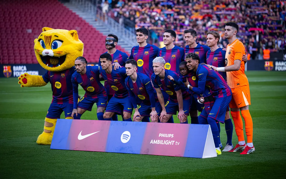 لامين يامال يقود برشلونة لاستعادة صدارة الدوري الإسباني بثلاثية نظيفة في شباك ريال أوفييدو