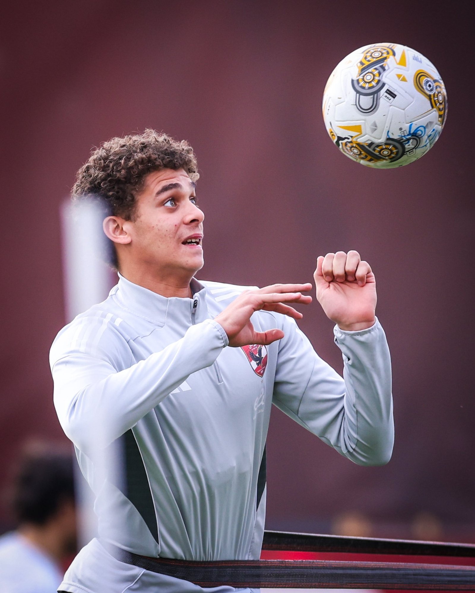 رسميا حمزة عبد الكريم من الأهلي إلى برشلونة ووليد صلاح الدين يكشف تفاصيل الصفقة ومستقبل عقود النجوم