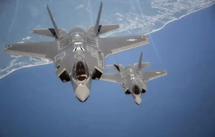 مقاتلات F-35 تتجه إلى الشرق الأوسط والدبلوماسية مع إيران تراوح مكانها