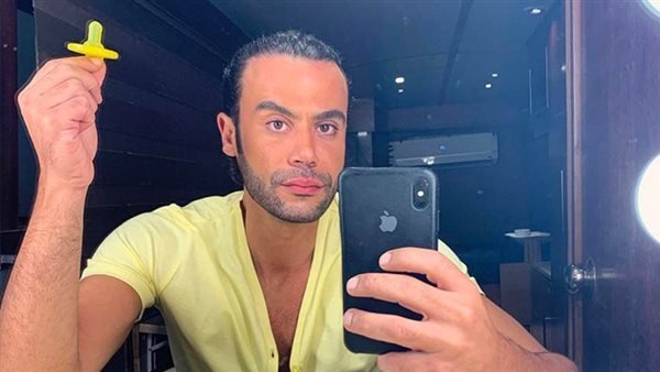 بعد الجدل.. محمد عادل إمام يكشف ملابسات منشوره عن «الكينج»