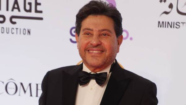 هاني شاكر يطمئن جمهوره على صحته بعد الجراحة