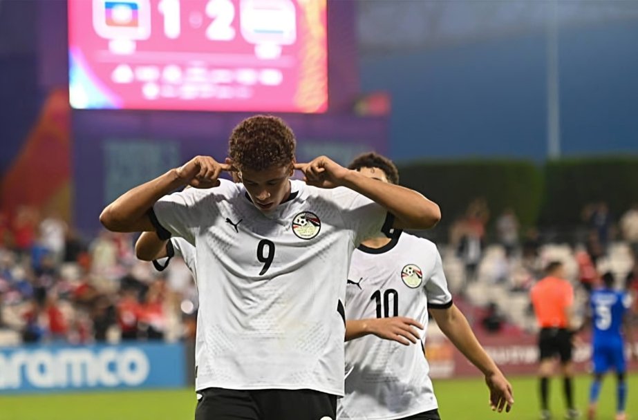 خطوة أخيرة تفصل حمزة عبد الكريم عن الانتقال إلى برشلونة