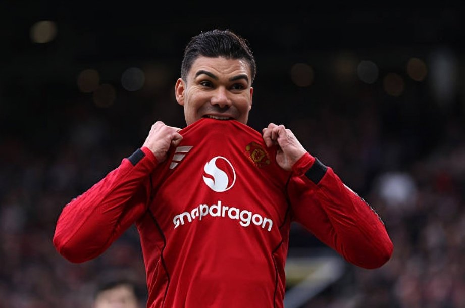 كاسيميرو يعلن رسميا رحيله عن مانشستر يونايتد بختام الموسم الحالي