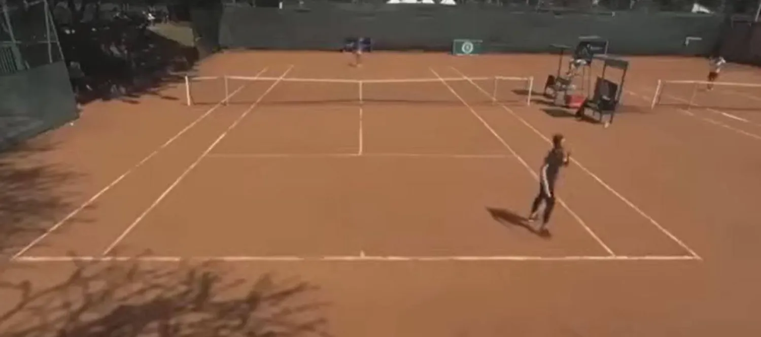 جدل واسع في مصر بعد ظهور لاعبة تنس مجهولة بأداء «كارثي» في بطولة دولية بكينيا