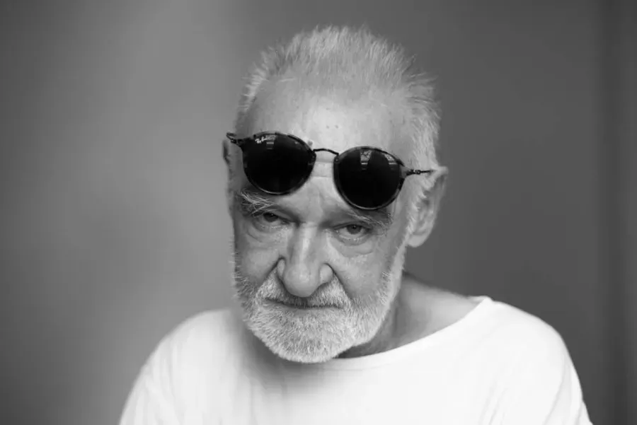 رحيل المخرج المجري بيلا تار أحد أبرز رموز السينما العالمية