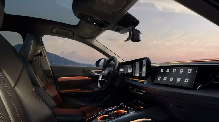 أودي تعزز تنافسيتها العالمية بتحديثات ذكية لطرازي A5 وQ5 لعام 2026