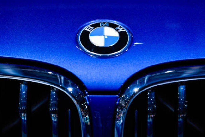 BMW تفاجئ عالم السيارات بإطلاق علامة Alpina ككيان مستقل بداية من 2026