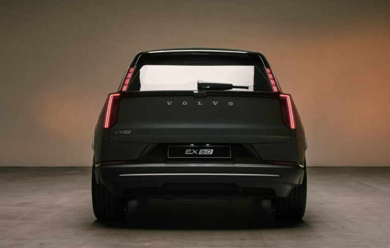 فولفو تستعد لإطلاق طراز EX60 الكهربائي بمدى يتجاوز 800 كيلومتر وقدرات شحن فائقة السرعة