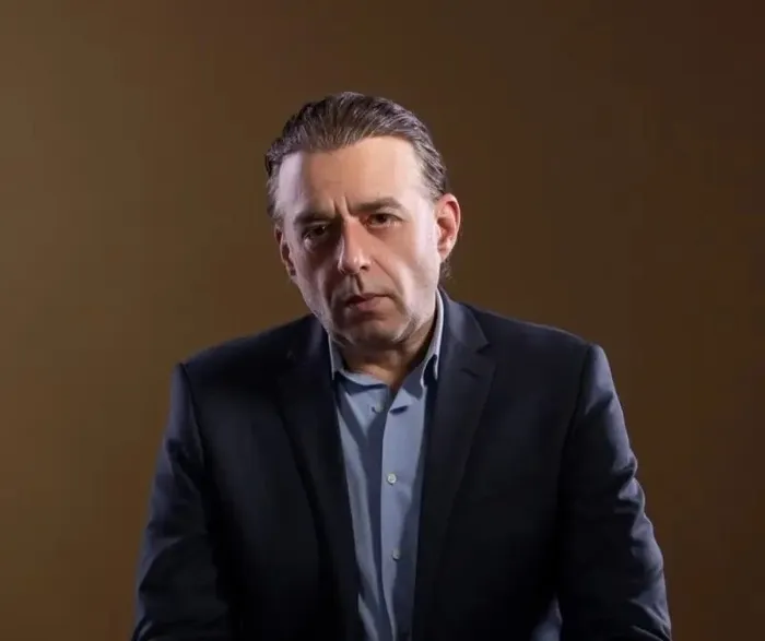 خالد حماد: الموسيقى إحساس قبل أن تكون تقنية… ورفض قاطع لهيمنة الذكاء الاصطناعي