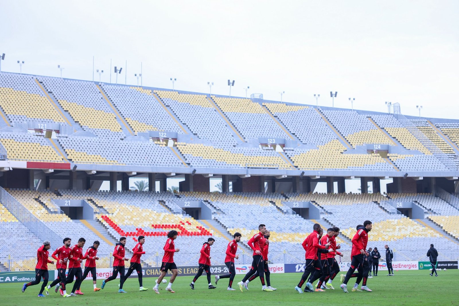 الأهلي يختطف جوهرة الرجاء يوسف بلعمري ويحصن جبهته اليسرى بصفقة مدوية