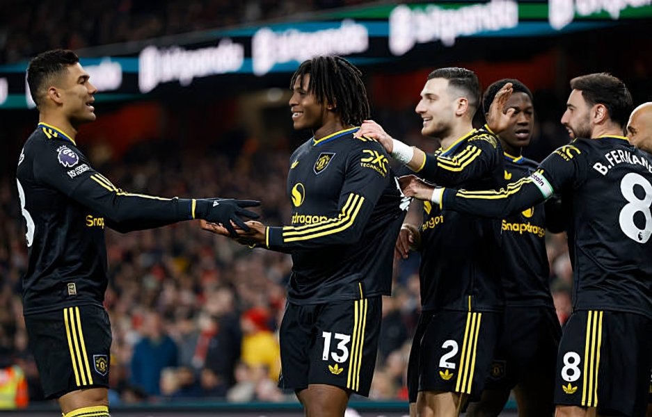 ضربة موجعة لمانشستر يونايتد| غياب باتريك دورجو عن الملاعب لعدة أسابيع بسبب الإصابة