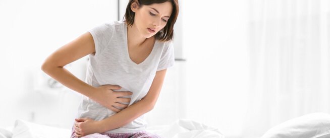 فواكه تخفف آلام الدورة الشهرية.. حلول طبيعية من المطبخ