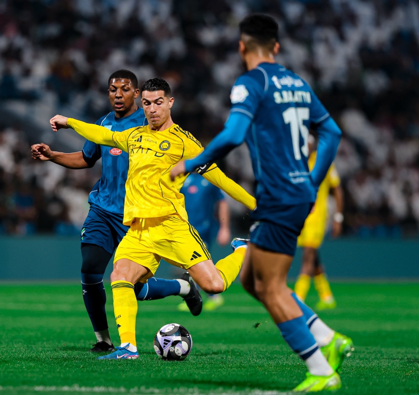 كريستيانو رونالدو يعود لقيادة النصر لتجاوز عقبة الفتح ويشعل سباق الصدارة في الدوري السعودي