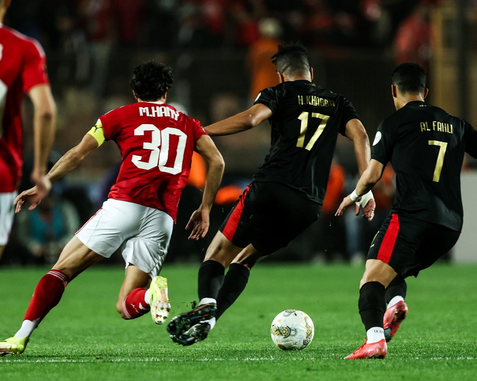 الأهلي المصري والجيش الملكي المغربي إلى ربع نهائي دوري أبطال أفريقيا بعد تعادل سلبي مثير