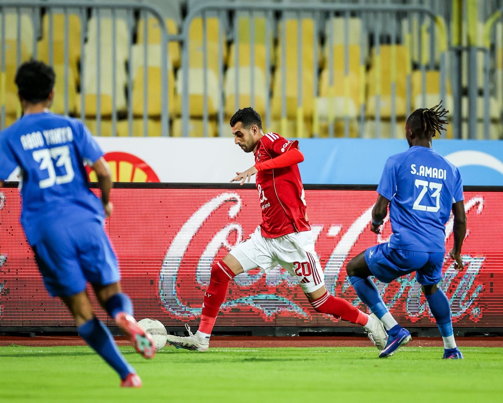 الأهلي يهزم سموحة بهدف مروان عثمان ويعتلي صدارة الدوري المصري مؤقتا