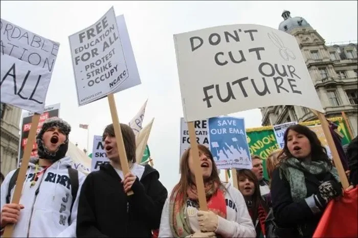 بطالة الشباب في بريطانيا تتجاوز أوروبا لأول مرة