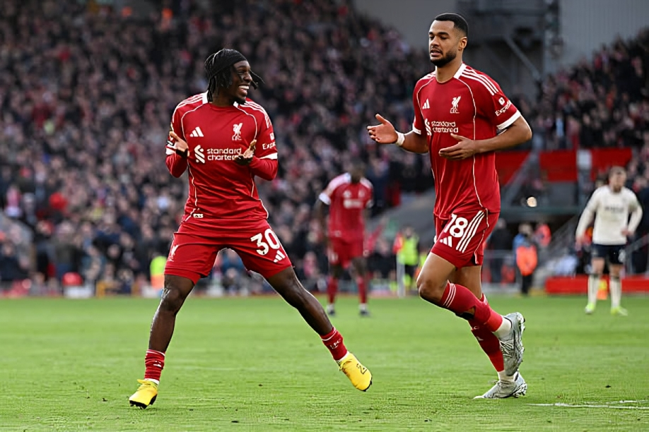 ليفربول يمطر شباك وست هام بخماسية ويقتحم المربع الذهبي في الدوري الإنجليزي