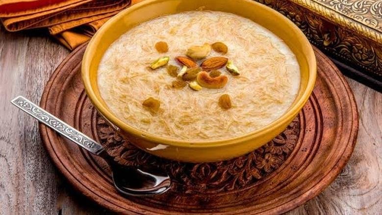 الشعيرية باللبن والسكر.. وصفة تقليدية بطعم الذكريات