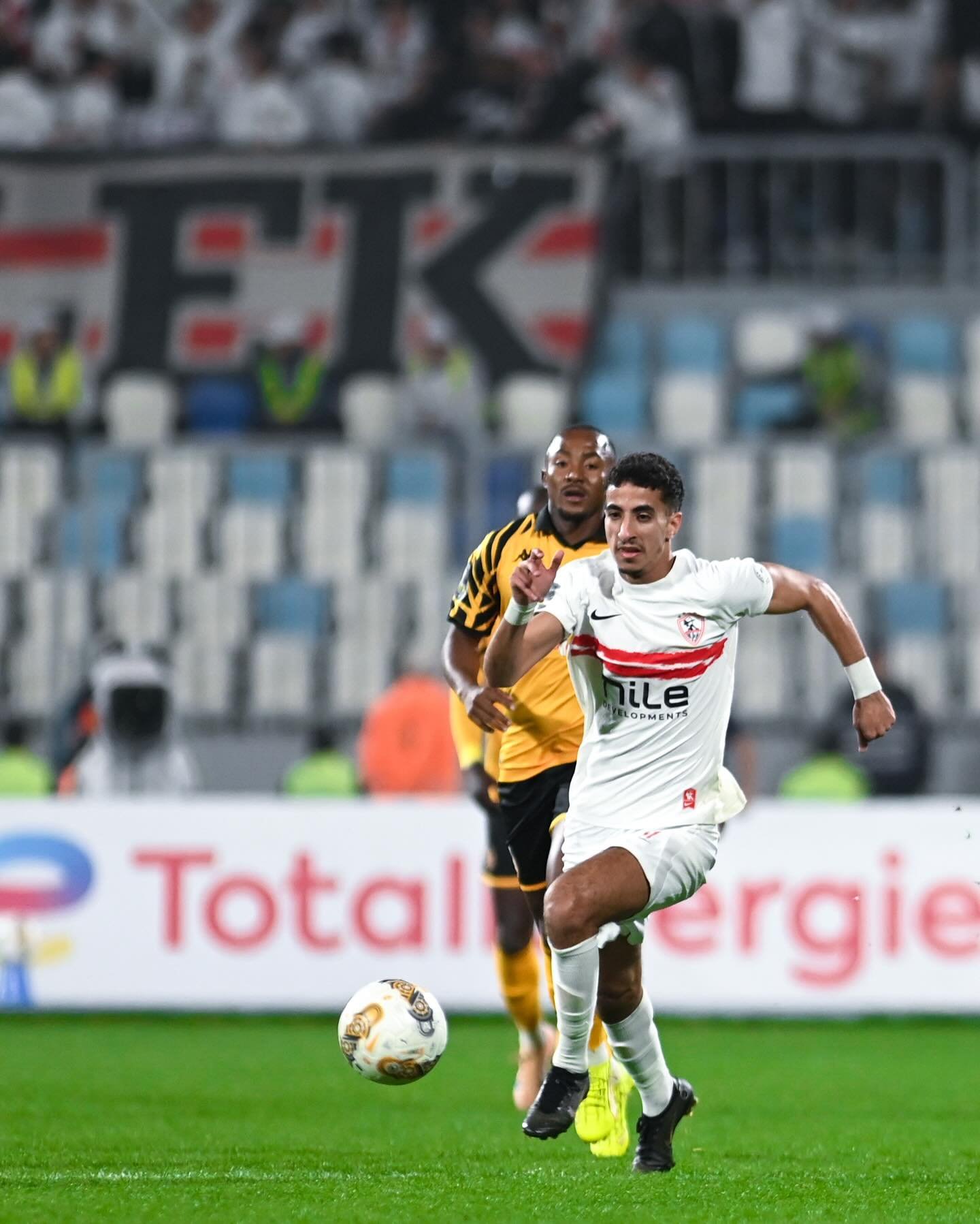 الزمالك والمصري ينتزعان بطاقتي التأهل لربع نهائي الكونفدرالية الأفريقية 