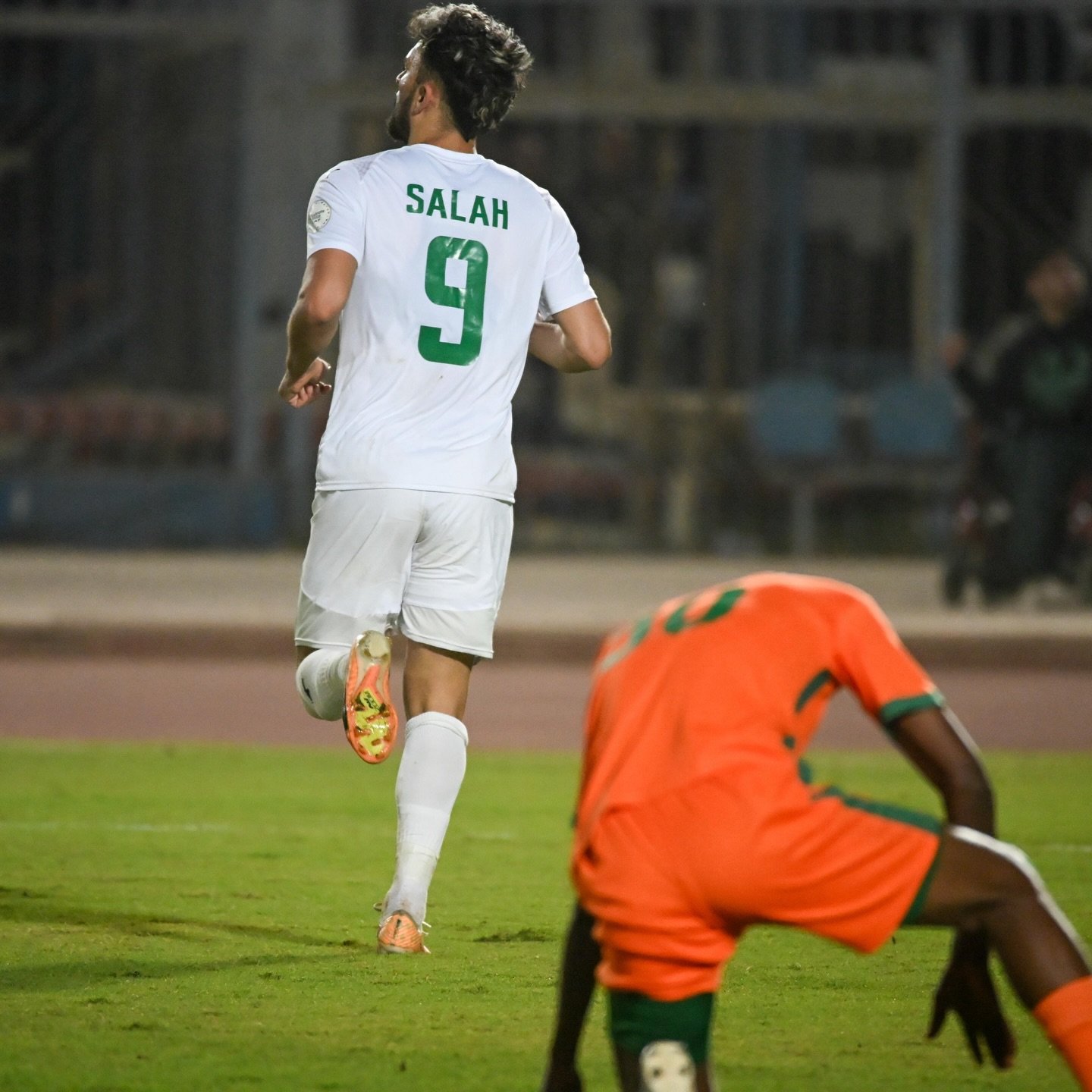 الزمالك والمصري ينتزعان بطاقتي التأهل لربع نهائي الكونفدرالية الأفريقية 