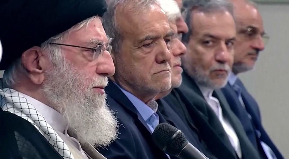 اغتيال قادة إيران