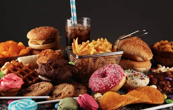 دراسة أمريكية: الأطعمة فائقة المعالجة ترفع خطر النوبات القلبية 47%
