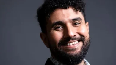 «صحاب الأرض».. حين يترجم أمين بوحافة الألم الفلسطيني إلى لغة بلا حدود