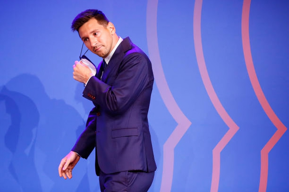 خوان لابورتا يكشف كواليس رحيل ميسي ويؤكد أن مصلحة برشلونة فوق الجميع