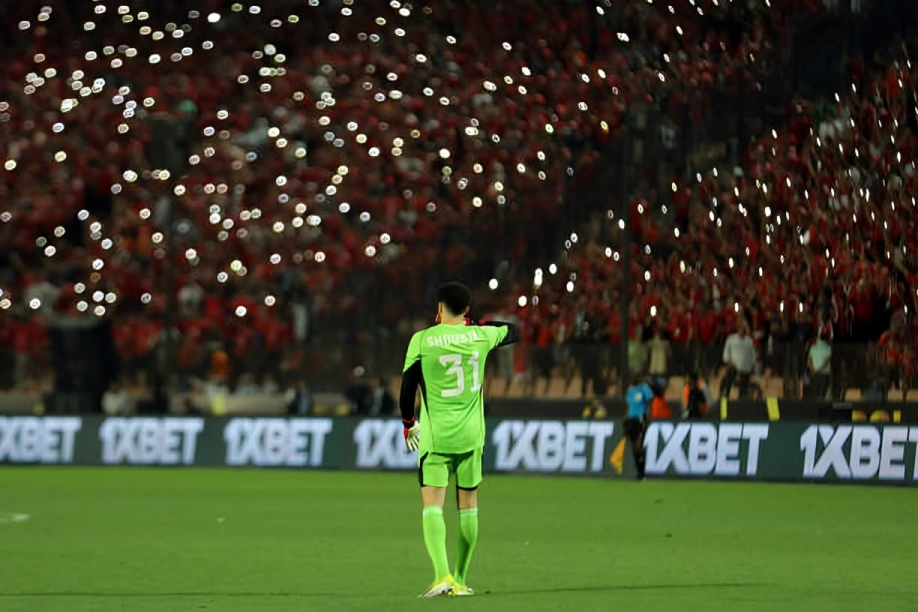 الأهلي المصري يكافئ مصطفى شوبير بعقد من الفئة الأولى بعد تألقه القاري اللافت