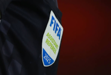 فيفا يعلن إجراءات وقوانين جديدة للحد من إهدار الوقت وتوسيع صلاحيات تقنية الـ VAR