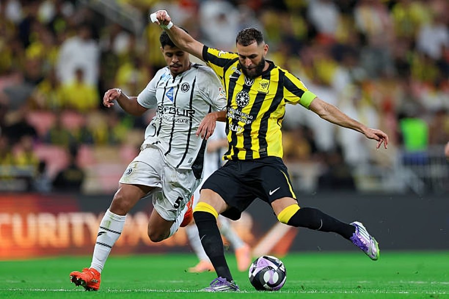 كريم بنزيما من الاتحاد إلى الهلال