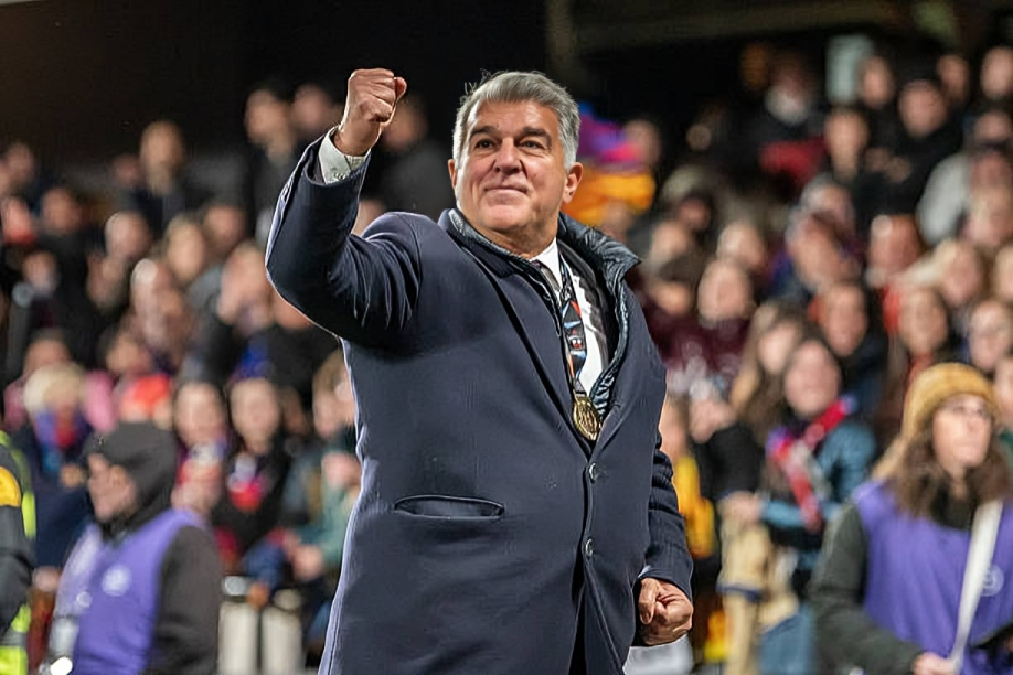 لابورتا يعلن استقالته عن رئاسة نادي برشلونة وتحديد موعد الانتخابات الرئاسية